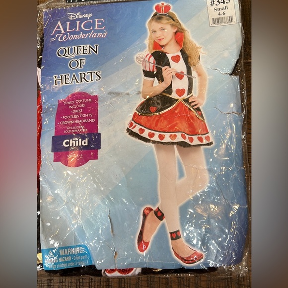 NWT Alice in Wonderland Queen of Hearts Costume girls size 4-6 - Picture 1 of 4